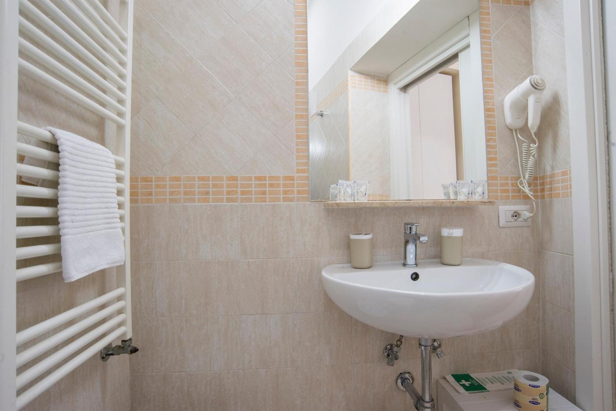 Francy Guest House 罗马 外观 照片